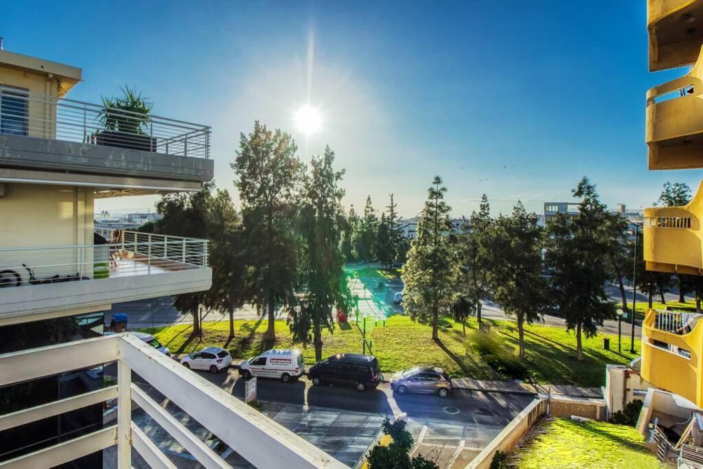 Spacious Apartment In Glyfada Close To The Sea Atina Dış mekan fotoğraf